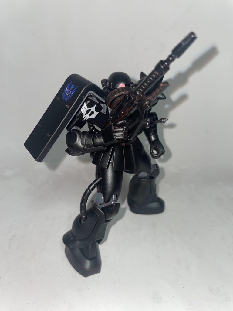 MS-06F/ザクIIF型・エコプラザク［闇夜のフェンリル隊・ブルーチーム／ル・ローア機］〔正式名 ガンダムベース限定 ザクII(21stCENTURY REAL TYPE Ver.)〕【パルスアレンジ・オブ・リアルカラーモデル】–6枚目/制作者：【電幻龍メンバーズ】ドラグーンの開発部