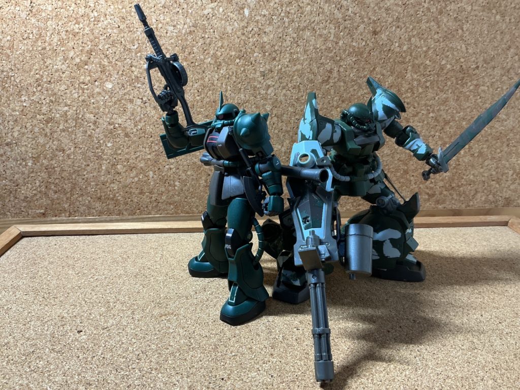 近日公開のザクⅡ（ガンダムベース限定）とパシャリ