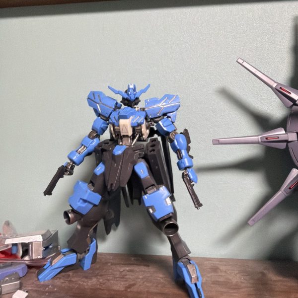 ガンダムヴィダール