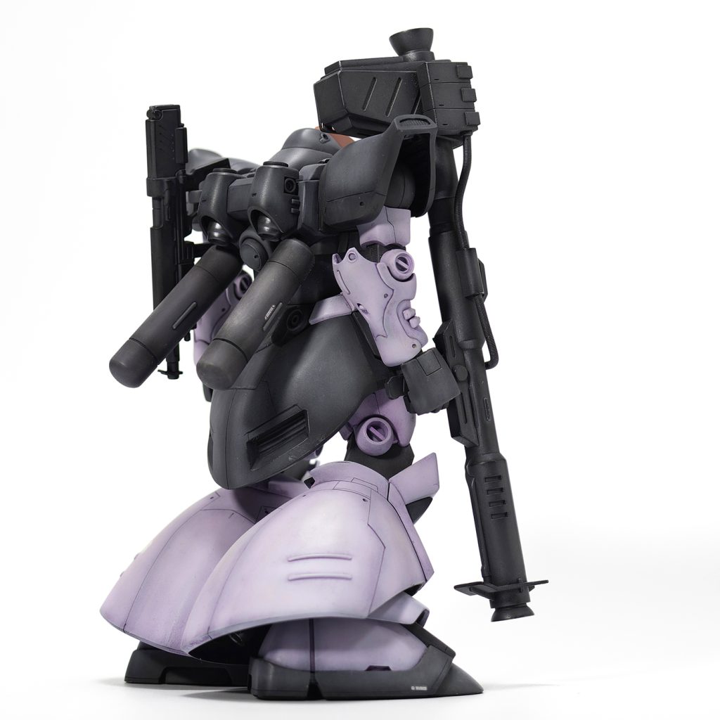 今回の改修箇所です。■ディテールアップ・甘いディテールの改修・スジボリ追加・武器の加飾・左手ハンドパーツのセミスクラッチ■スタイル修正・腰をテーパー加工・フェイスパーツの沈み込み・胸部を0.3mmプラバン貼り付け・膝関節から2mm延長・足首のアーマーの取付箇所を変更特に腰パーツをテーパー加工することでS字立ちの映えるようになったと思います。