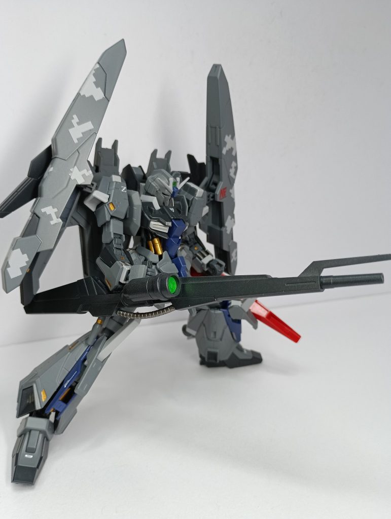 武装はZⅡのメガビームライフルにライトニングZのスコープを付けました。