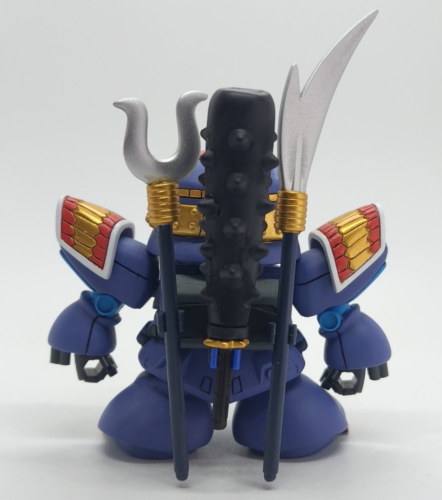 武器にプラを煮て色を付けるタイプの染料を使用したのですが、元の金棒はバナナのようにひしゃげるわ、刺股はぽっきり折れるわで散々なことに…。長物は他のBB戦士ジャンクを用い修復しつつ、再起不能な金棒は余っていたBB戦士 No.63 巨山の斎胡の金棒（仕込み刀付き）に交換しました。