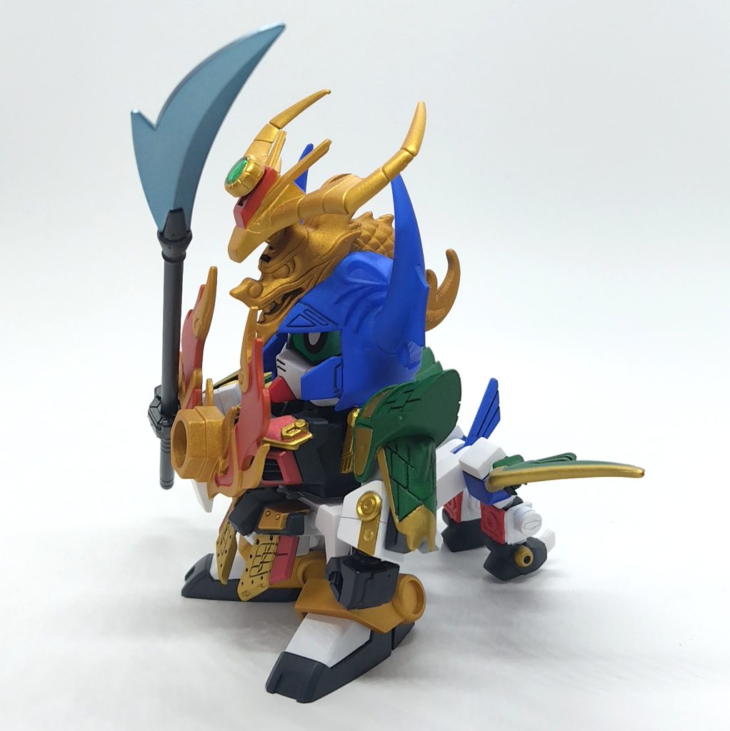 ケンタウロス形態にもなれます。