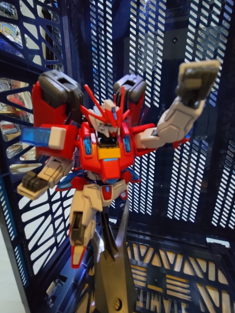 頭部：ウイングガンダムゼロ炎胴体、肩、アンクルガード：スターバーニング腕、脚、腰：ビルドバーニング靴、バックパック、サイドスカート：神バーニング