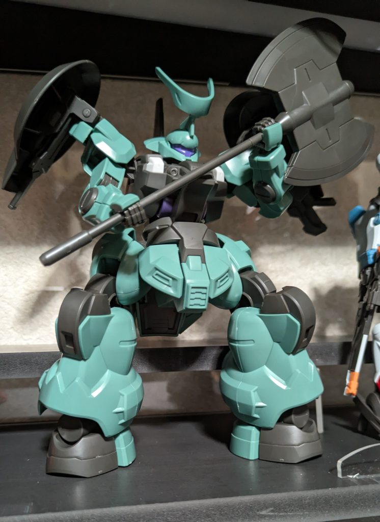 作品名：実家のような安心感<p>エアリアルとかバルバトス組んだ後にディランザ組むと凄く安心する。 そして、足を組んだ時にズゴック思い出した。この足、つま先別可動なんだよ。凄いよね！</p>
