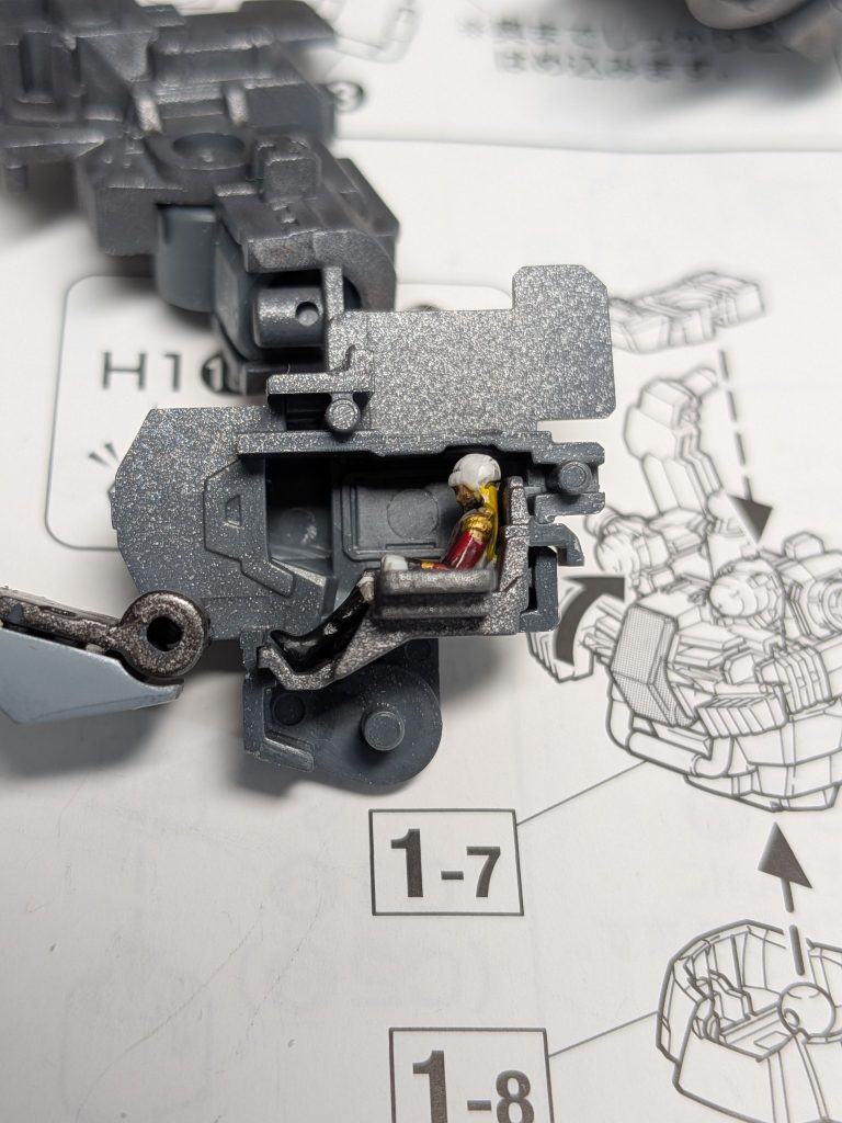 他は水性ホビーやアクリジョン等家にある物を使っています