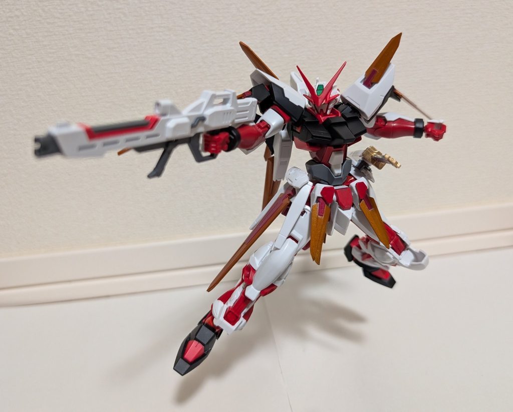 ライフルと腕はイモジャです。大部分はアストレイとFXです。