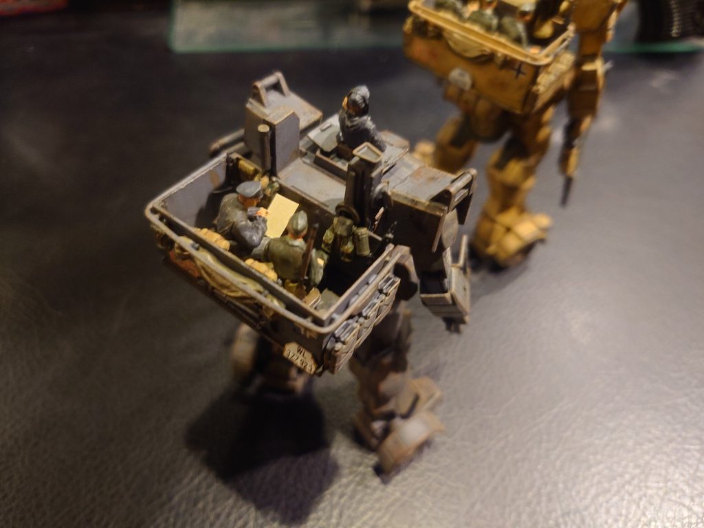 HGUCの陸戦型ガンダムとEz8です。–2枚目/制作者：FUBAR