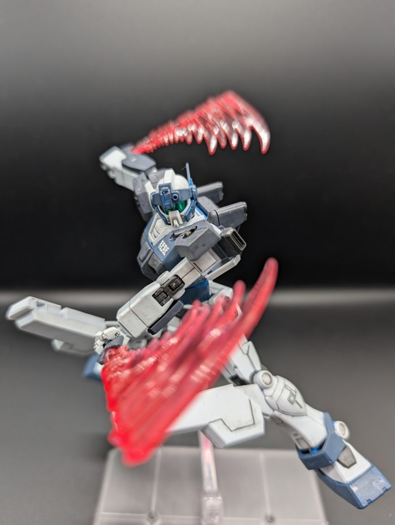 最大出力でガンダム·ピクシーのように斬りかかります！
