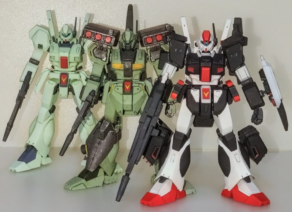 以前に載せたジェガン、スタークジェガンとのスリーショット。量産機はこうでなくては😆