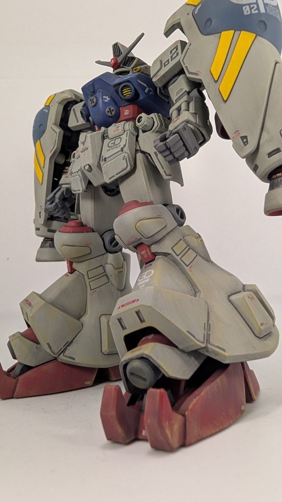 ドムを彷彿させるデカい足、大好きです(zaku-kao6)
