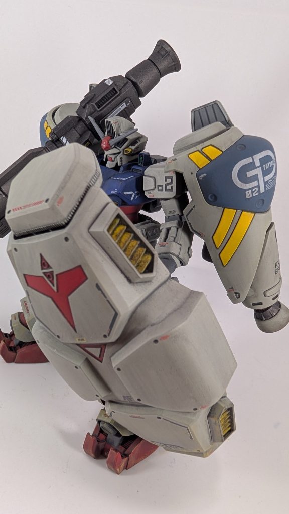シールド重すぎ（笑）保持しきれず垂れてくるぅ(zaku-kao4)バズーカを収納するともっと保持できない〜（笑）