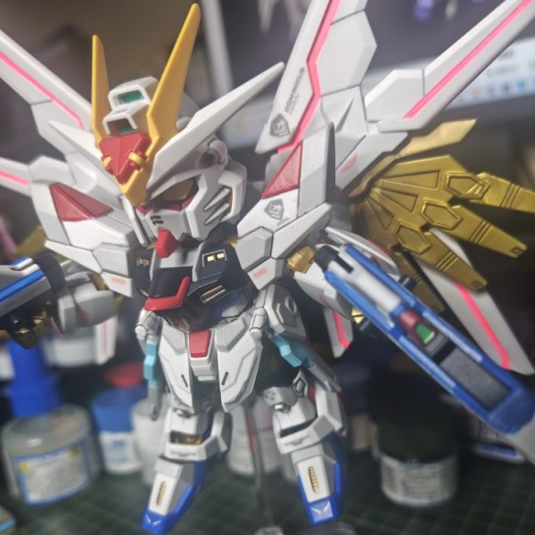 SDCS MIGHTY STRIKE FEEDOM GUNDAM