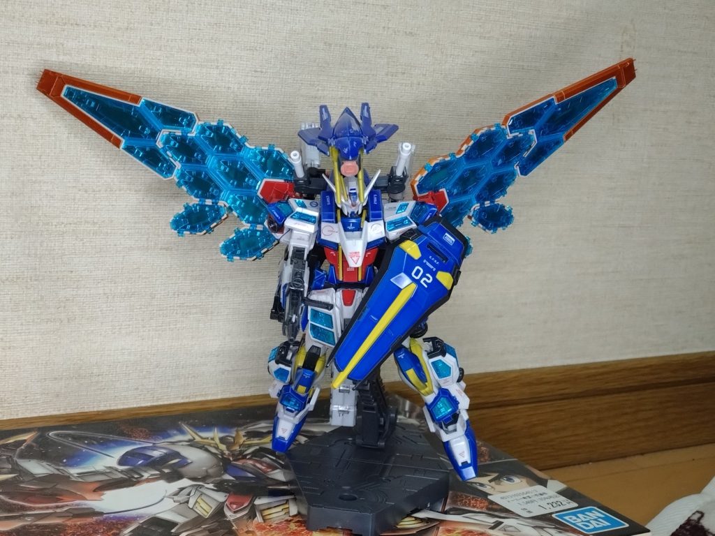 正面、やはり羽広げるとカッコいい