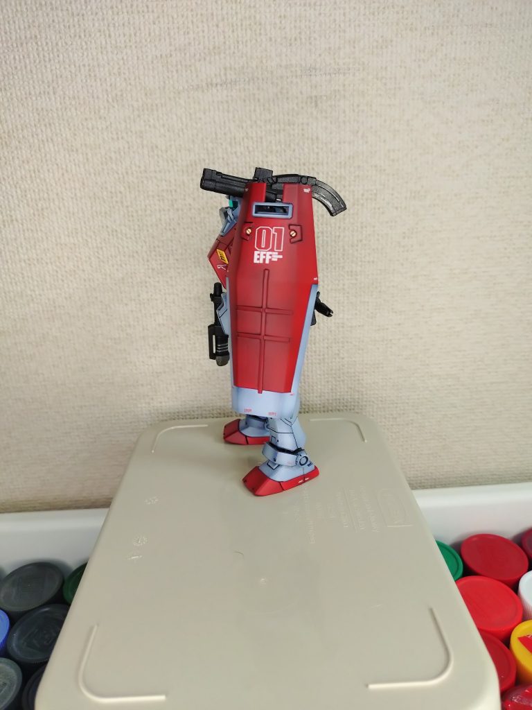 デカールはかっこいいものを適当に。
