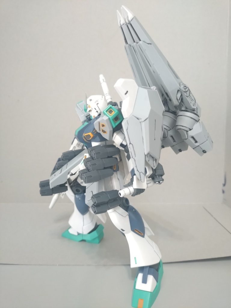 HG 中のロボ 量産型νガンダム–2枚目/制作者：na-o
