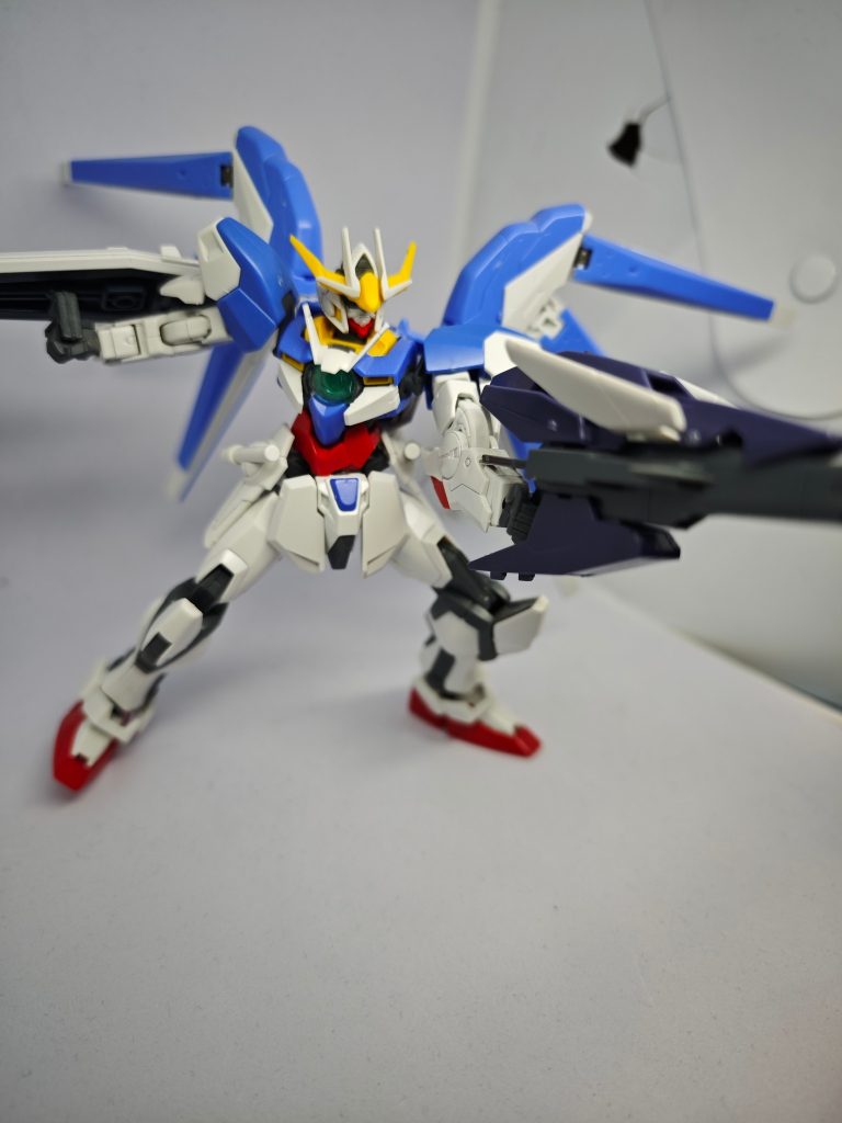 メイン射撃武装は『ハイパードッズライフル』です。当時は持っていなかったのでAGE２マグナムのものを使用しています。