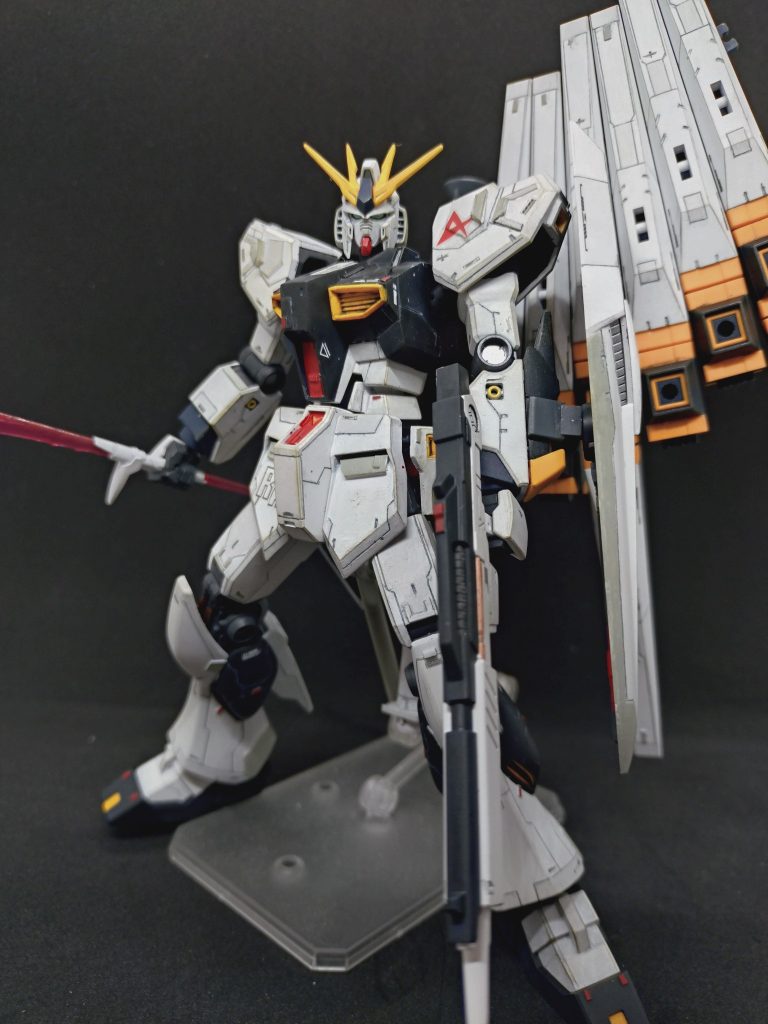 νガンダム　フィンファンネル装備