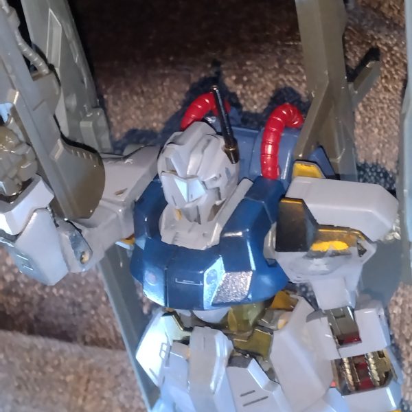 百式をオリジナルに塗装してみた。バインダーが壊れたのでバインダーガンでミキシングしてみたのですがまだ塗装の真っ最中です。ちなみに皆さんお久しぶりです。また楽しい作品を作りまくりますよ!（4枚目）