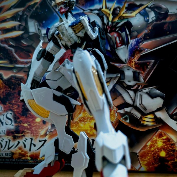 約2年ぶりにガンプラ製作を再開…思い入れのある機体と共に、また充実した時間を過ごしていきたいと思います。もっと悪魔っぽく、火星の王っぽく仕上げていきます。（2枚目）