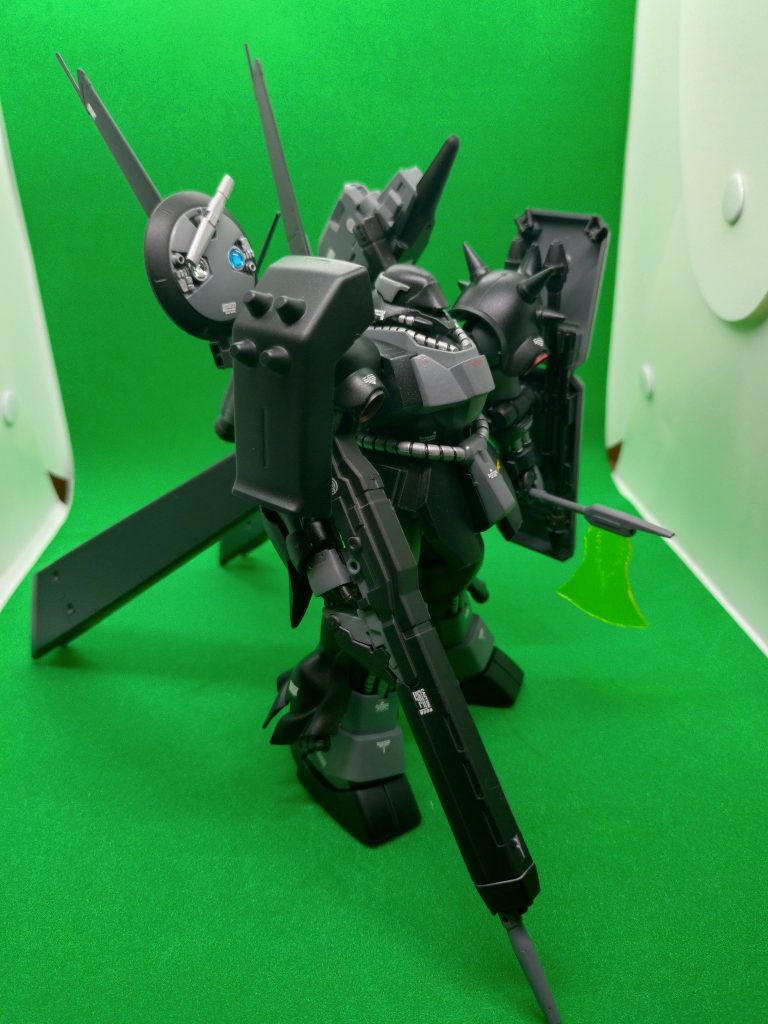 偵察型ギラ・ドーガ