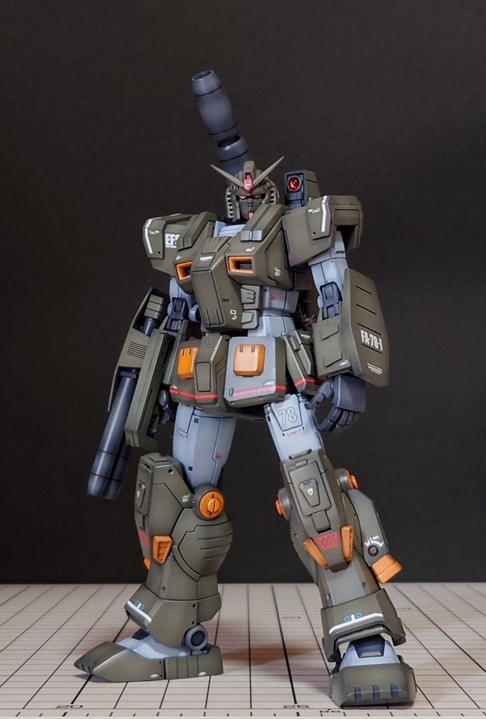 今回、頭部アンテナはアーマー部分と同色にしました。こっちのほうが好みだったりします(^^)