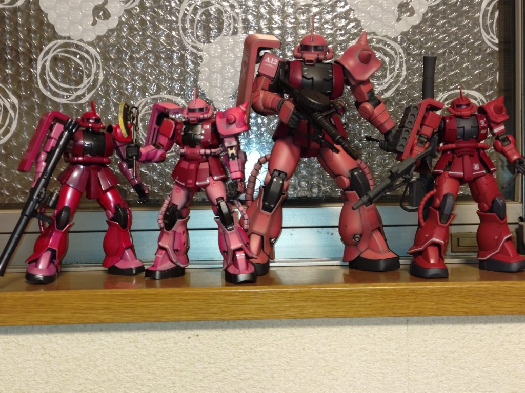 RGやHGUCと。自分自身の塗装技術の変遷がわかるなぁ。まだまだ作り上げのイメージや、その再現度に対する技術は浅いけども。