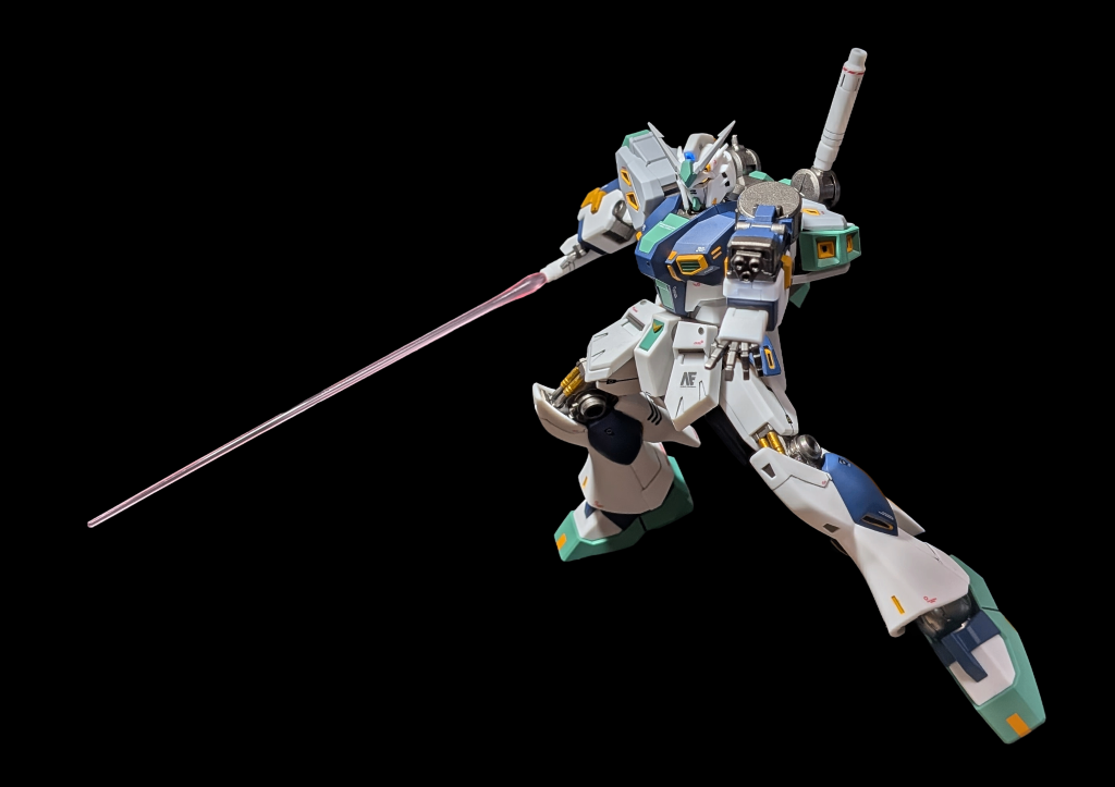 こっちはフレームやマガジン以外は全て艶消し外装との光沢差を出したかったけど思ったより目立たなかった⋯