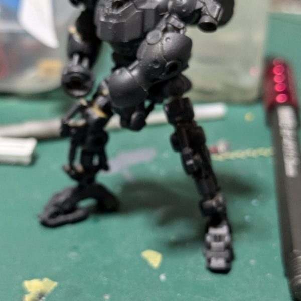 アーティファクトのギラ・ドーガを重装型に改造しつつ、ポーズ変更してます。νガンダムのマスキング地獄から少し現実逃避です。（3枚目）