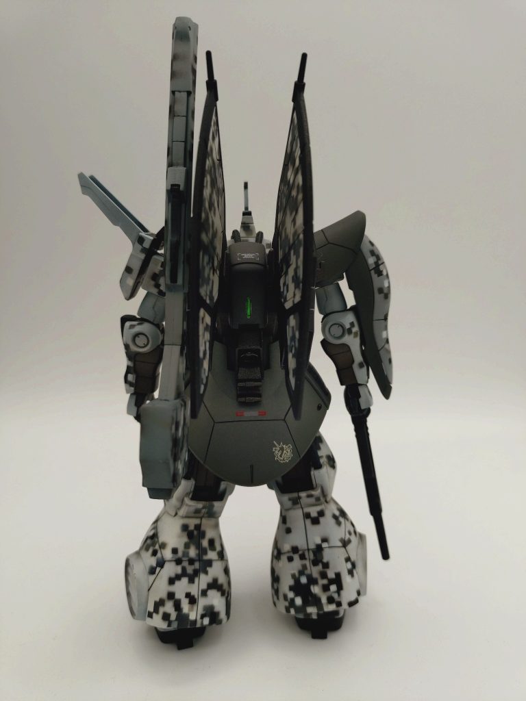 アムロ期として、デカールは貼ってみました。