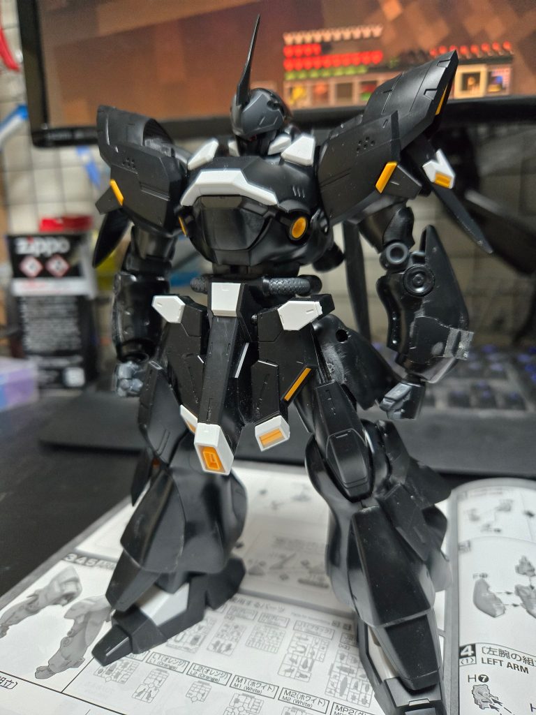 塗装前。綺麗な緑色を作るのに苦労しました…