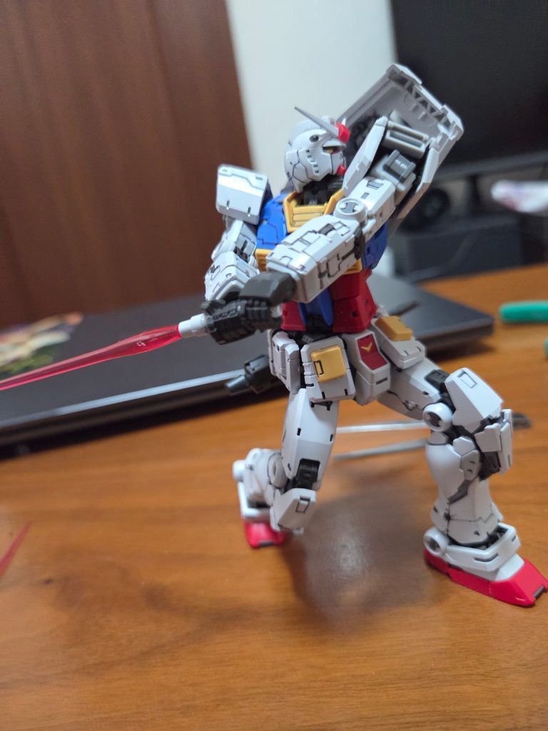 抜刀をイメージ。