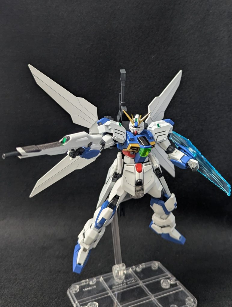 手持ち武装は普通にダブルエックスのバスターライフルですミキシングに使ったキットはダブルエックス、ストライク、フリーダム、ストフリ、GUNDAM7号機、V2、ダブルオーダイバー、ウイングゼロ、Gアルケインです