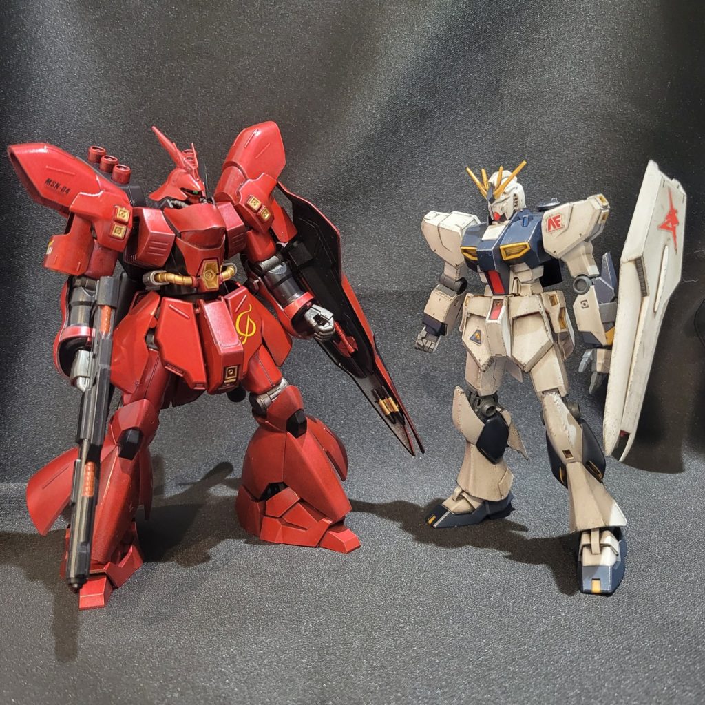 サザビー　νガンダム