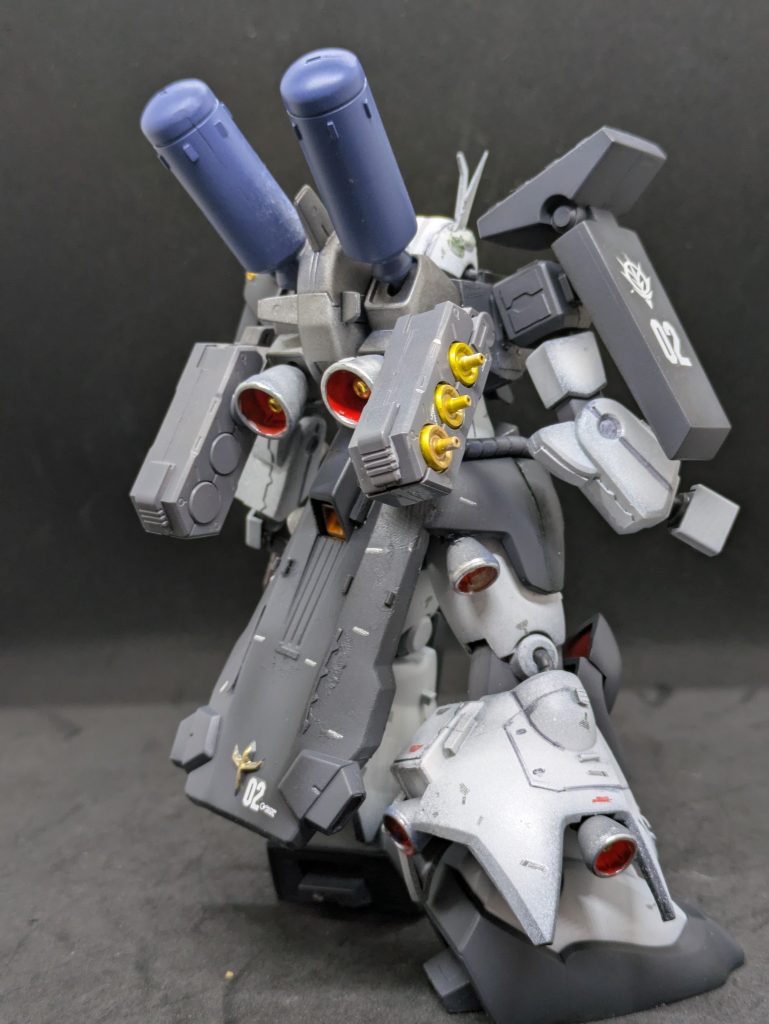 【ソフィア・ロベリンゲ中尉について①】まお艦隊麾下の女性パイロット。左利き。シャアとガルマと士官学校は同期。成績は上の方。家が極貧で無理矢理大富豪と結婚させられそうになるのを嫌い、軍人となる。地球のキャリフォルニア基地でまお大佐配下として着任。まお大佐とは8歳差。アッガイ→ゲルググA型→ゲルググFS型と乗り換え、アクシズにてザクIII改に搭乗する。