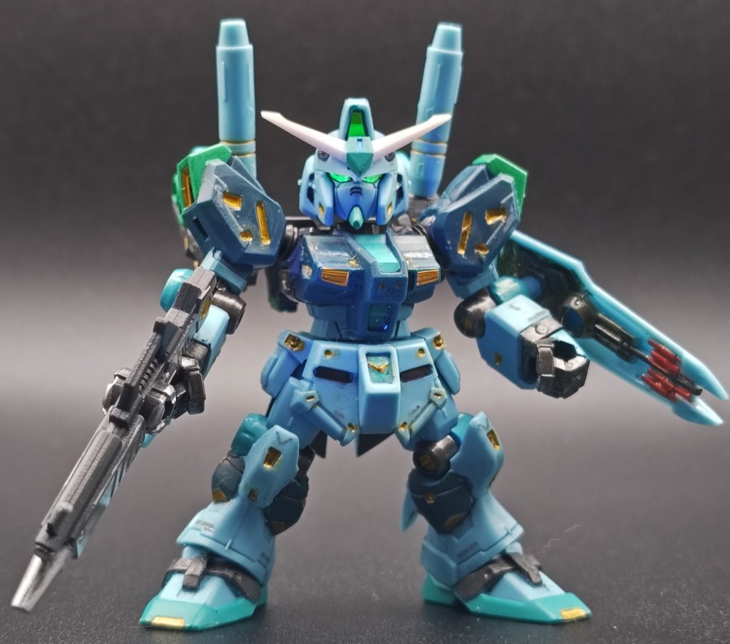 1週間ほど遅れてますがHGUCアリュゼウスの発売に便乗して。こちらを作っていたのは昨年6月〜7月くらいの事、この機体が数ヶ月後に話題をかっさらう事になるとは夢にも思ってませんでした…キルケーの魔女を劇場で「え…中身が量産ニュー!?まさか…いやしかし、あの肩は間違いない」などと思いながら暗い映像を目を見開いて必死に観ていました。