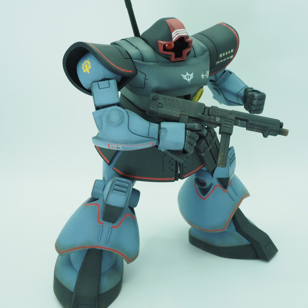 武装はシンプルにMMP-80マシンガンとヒートサーベルのみバズーカも勿論いいけどマシンガン装備のドムってそそられます🤤