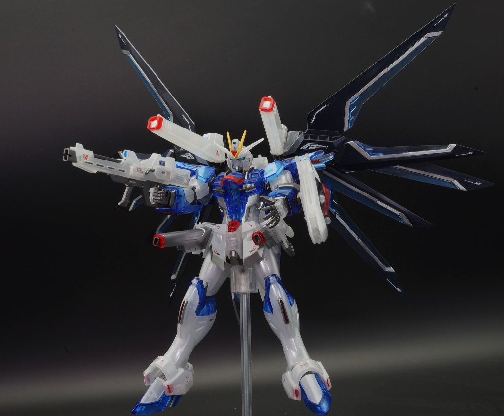 HG 1/144 ライジングフリーダムガンダム　クリアカラー部分塗装–3枚目/制作者：あるむ