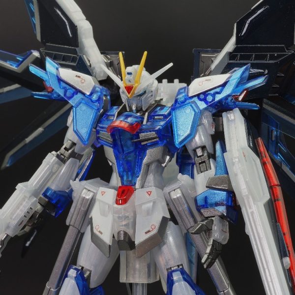 HG 1/144 ライジングフリーダムガンダム　クリアカラー部分塗装