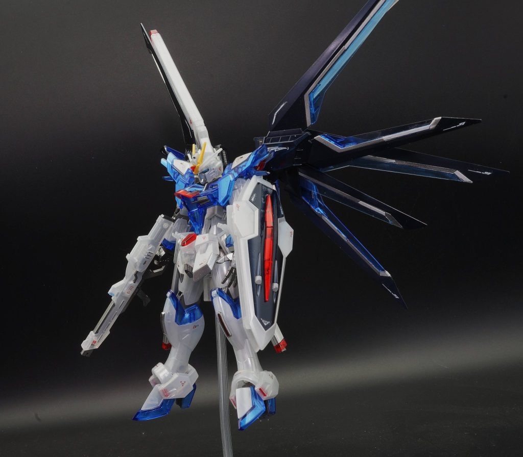 HG 1/144 ライジングフリーダムガンダム　クリアカラー部分塗装–3枚目/制作者：あるむ