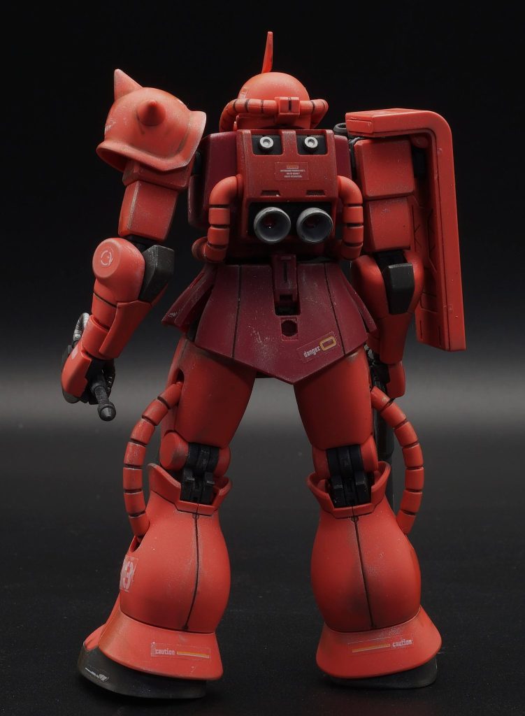 HGUC 1/144 シャア専用ザクII　成型色仕上げ–4枚目/制作者：あるむ
