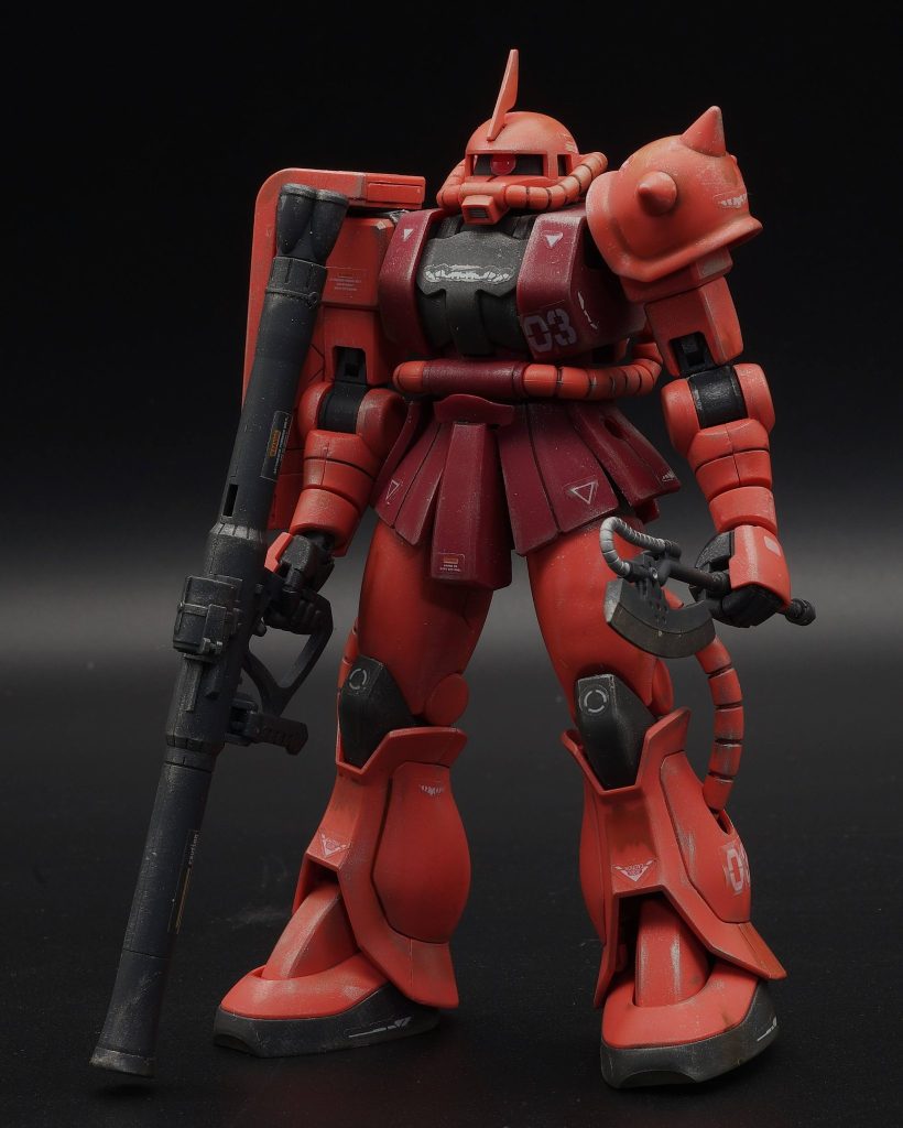 HGUC 1/144 シャア専用ザクII　成型色仕上げ–2枚目/制作者：あるむ