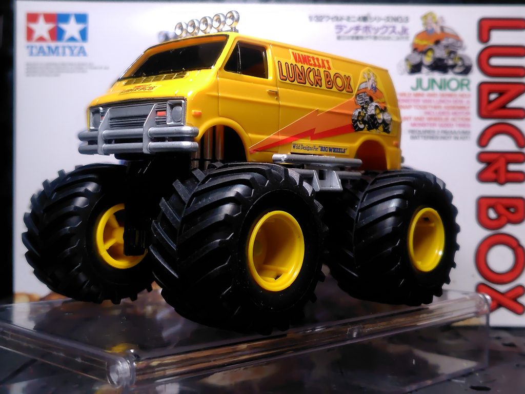 作品名：ランチボックスJr<p>先日の静岡ホビーショーの際にタミヤの本社見学にも行きまして、お土産に買ったワイルドミニ四駆ランチボックスJrを部分塗装で作りました。なんというかエモい…。小学生当時にアバンテとかレーサーミニ四駆はいくつか買いましたがワイ [&hellip;]</p>

