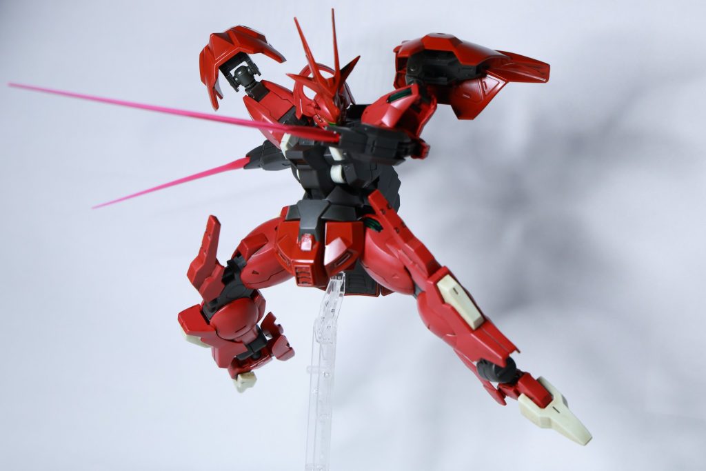 以上、機体解説でした。劇中でダリルバルデ、ディランザ共に喪ったグエルの新しい機体をイメージして作ってみました。