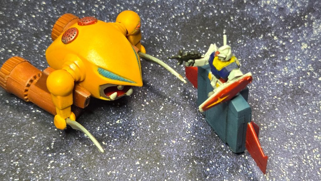 同スケールのガンダムも
