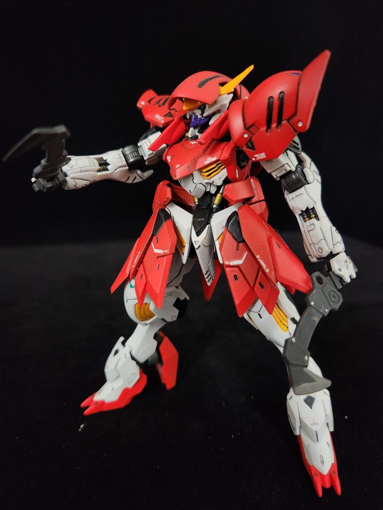 武装は、レールガン、ショートダガーを装備。赤ずきんにでてくる狩人の武装をイメージして。