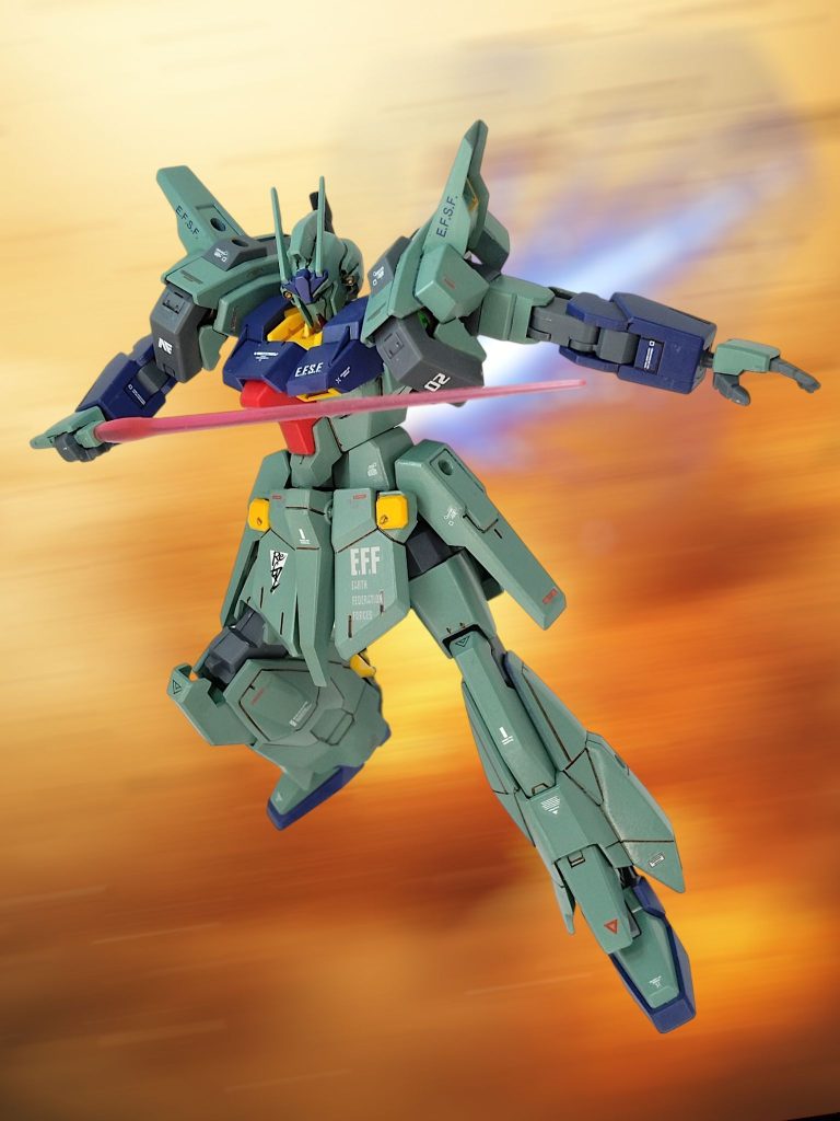ライトニングガンダムは良くも悪くも、各所に5㎜穴があるので、追加パーツは取り外しもできるようにしています