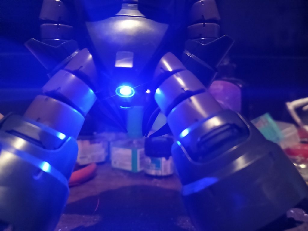 股間バーニアはブルー