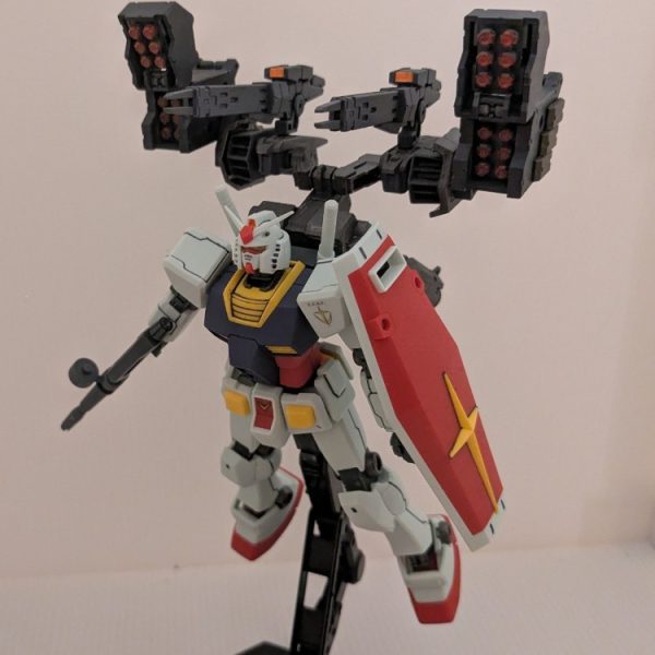 ガンダム予備機 + 空間戦闘用追加装備「ストライダー」