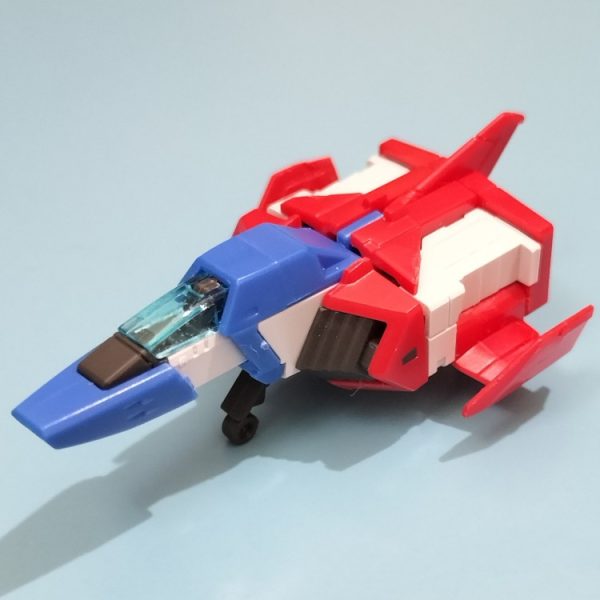 コアファイターとバックパックを作ってフレームが完成残念ながら、ランディングギアがちゃんとハマらず、ひっくり返すとポロっと落ちるので一苦労(gundam-kao9)、コアファイターで飾ることは無いと思うから、まぁ、いいですけどアンダーゲートだと、切り跡が残らないのは分かった、ただ、処理はやっぱり難しい(gundam-kao5)遂に、次は外装（1枚目）